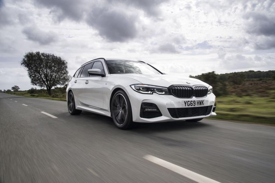  BMW 330i Touring M Sport (G21) 2019 года  (UK) (фото 3 из 32)
